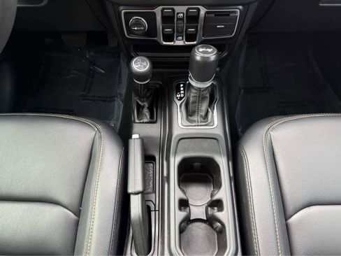 Used 2024 Jeep Wrangler Sahara w/ Technology Group image 22