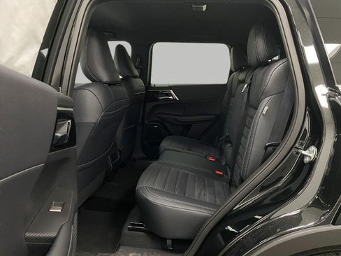 New 2026 Mitsubishi Outlander LE AWD/4WD image 60