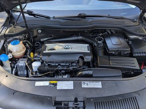 Used 2015 Volkswagen CC Executive image 26