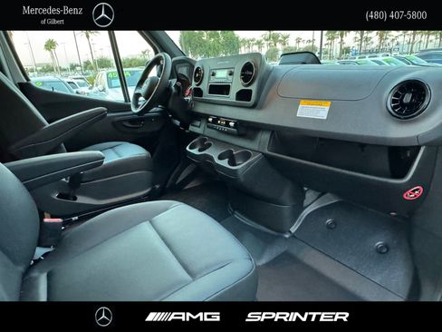New 2025 Mercedes-Benz Sprinter 2500 image 13