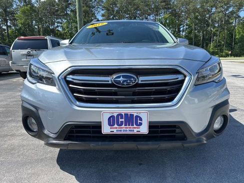 Used 2019 Subaru Outback 2.5i Limited AWD/4WD image 2