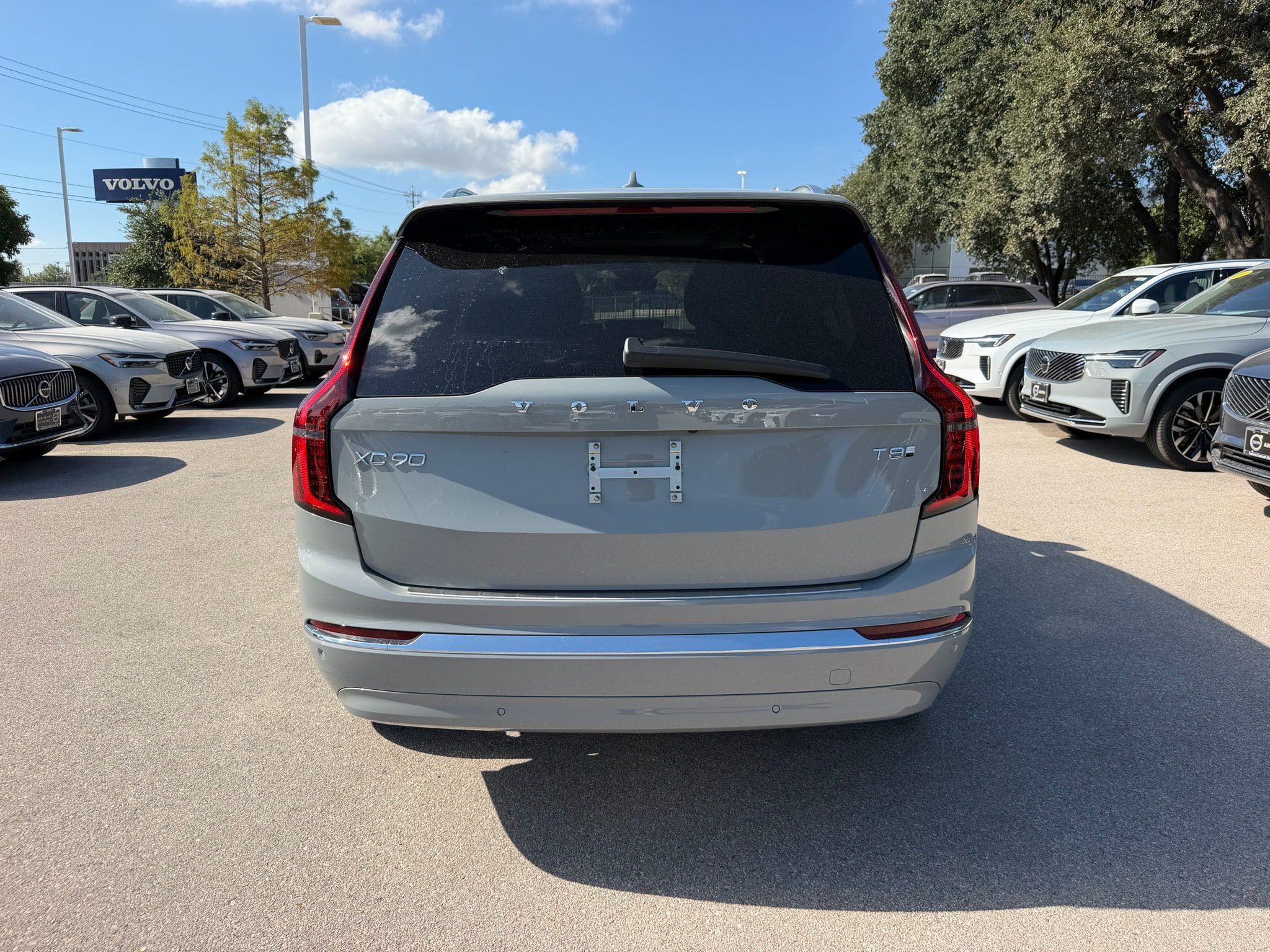 New 2027 Volvo XC90 T8 Plus AWD/4WD image 5
