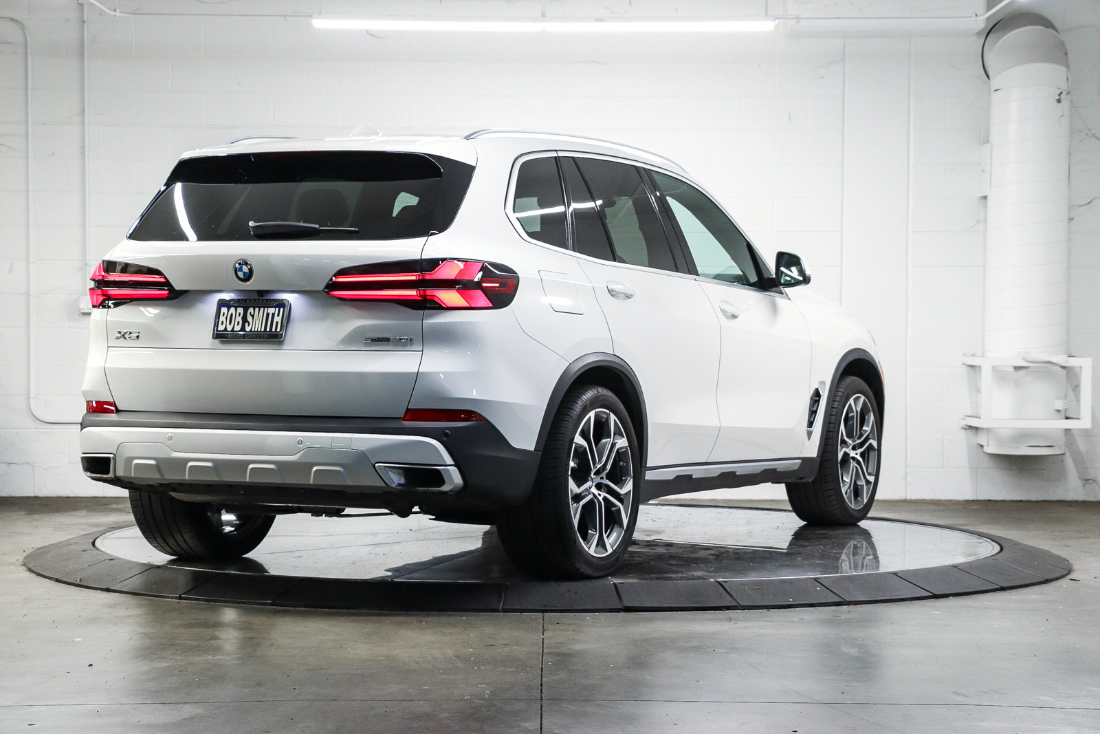 Used 2026 BMW X5 sDrive40i w/ Premium Package RWD image 6