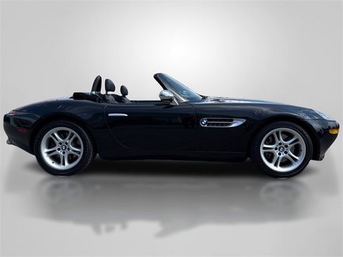 Used 2002 BMW Z8 image 4