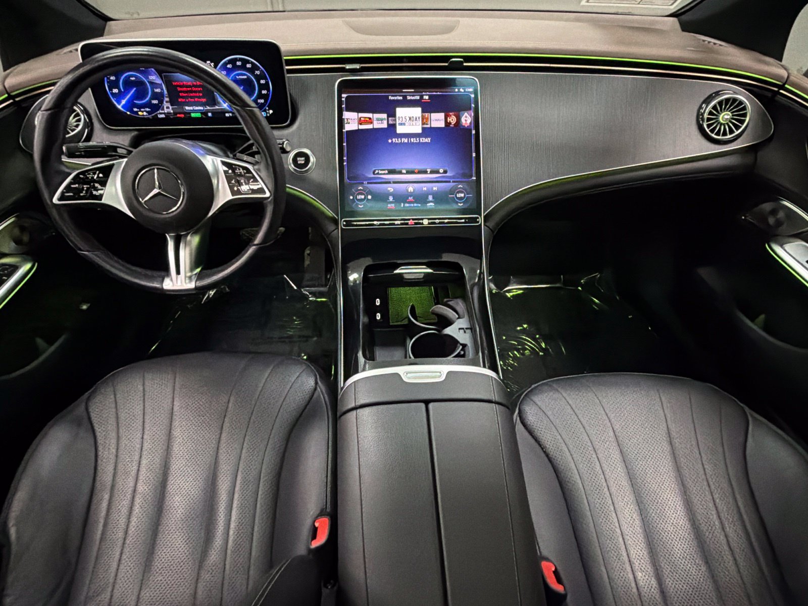 Used 2023 Mercedes-Benz EQE 500 4MATIC Sedan image 37