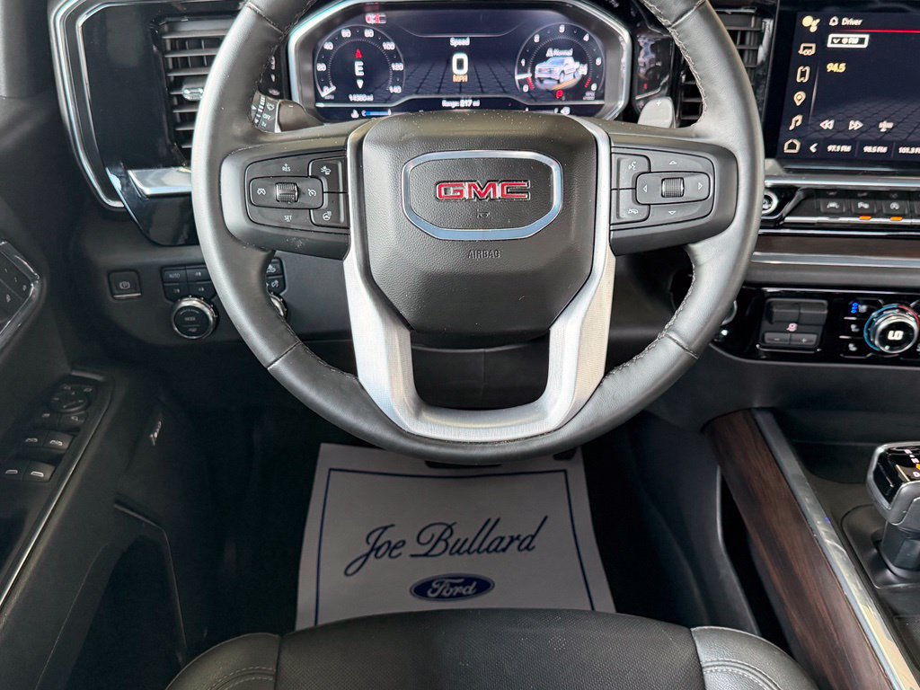 Used 2024 GMC Sierra 1500 SLT AWD/4WD image 17