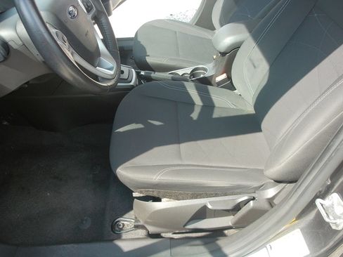 Used 2016 Ford Fiesta SE FWD image 12