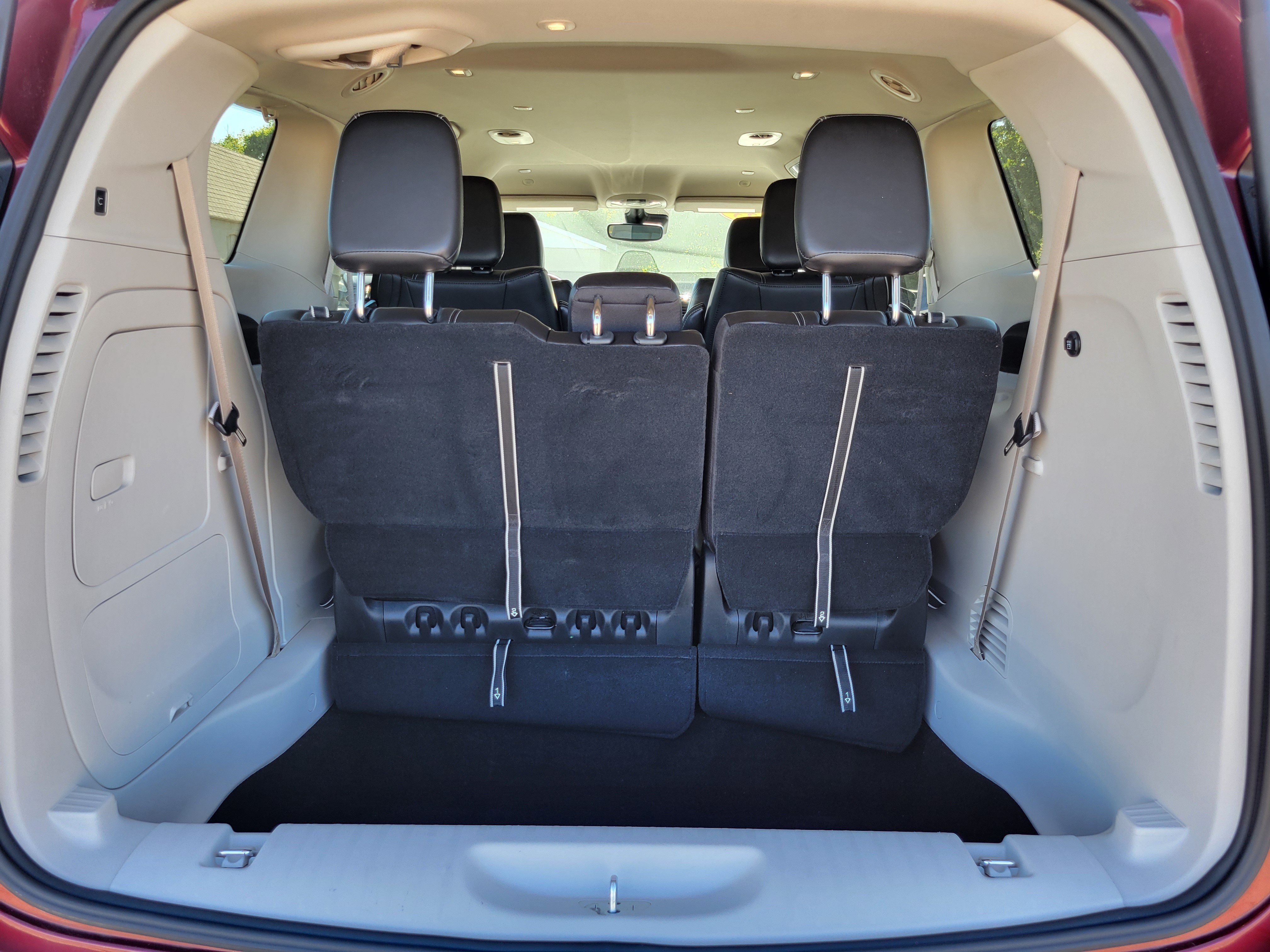 Used 2023 Chrysler Pacifica Touring-L FWD image 25