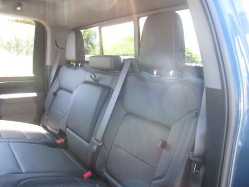 Used 2025 GMC Sierra 3500 Denali w/ Denali Reserve Package AWD/4WD image 24