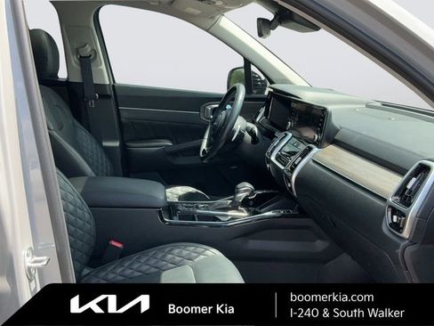 Certified 2023 Kia Sorento SX Prestige AWD/4WD image 11