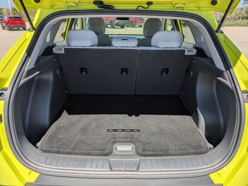 Used 2024 Hyundai Kona SEL FWD image 13