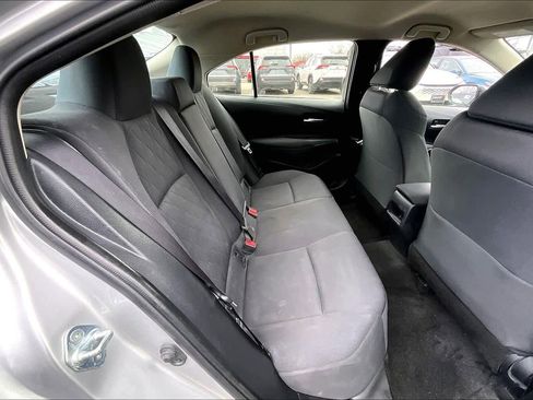 Used 2020 Toyota Corolla LE image 18
