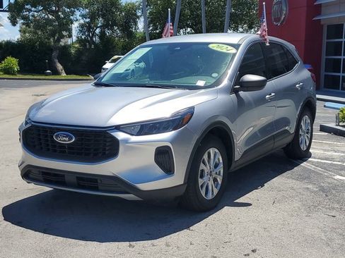 Used 2024 Ford Escape Active image 3