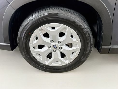 Used 2023 Subaru Forester AWD/4WD image 37