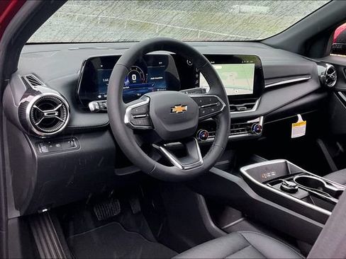 New 2026 Chevrolet Equinox LT w/ Convenience Package II FWD image 6