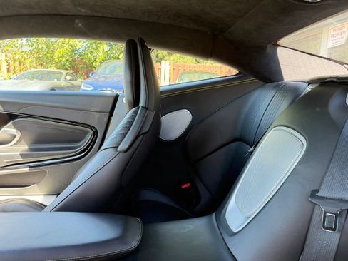 Used 2020 Aston Martin DB11 Coupe RWD image 15