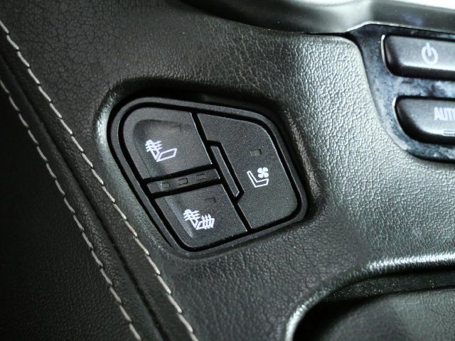 Used 2017 Chevrolet Suburban Premier AWD/4WD image 25