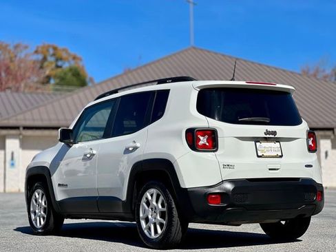Used 2019 Jeep Renegade Latitude w/ UConnect 8.4 Nav Group image 8