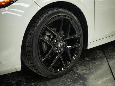 Used 2022 Honda Civic Sport image 3