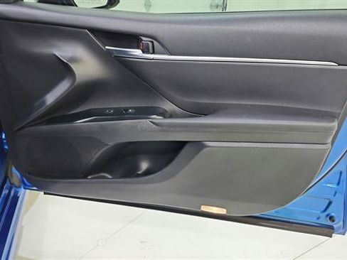 Used 2019 Toyota Camry SE FWD image 28