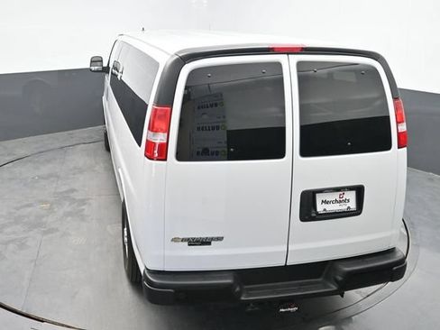 Used 2024 Chevrolet Express 3500 LS RWD image 31