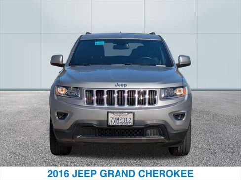 Used 2016 Jeep Grand Cherokee Laredo w/ Quick Order Package 23E image 3