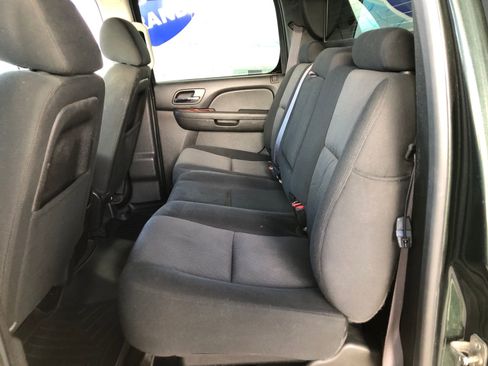 Used 2013 Chevrolet Avalanche LS image 8