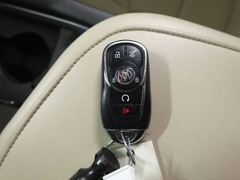 Used 2022 Buick Enclave Essence w/ Experience Buick Package image 33