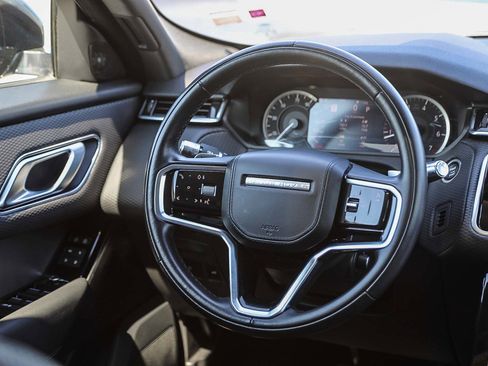 Used 2022 Land Rover Range Rover Velar R-Dynamic S image 15