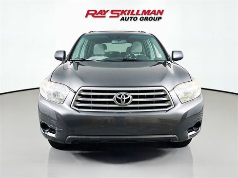 Used 2009 Toyota Highlander 2WD image 2