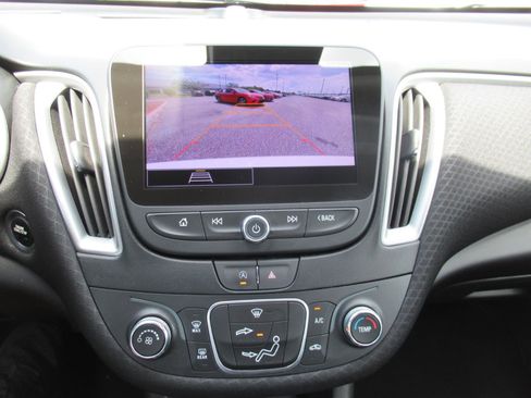 Used 2024 Chevrolet Malibu LS FWD image 25