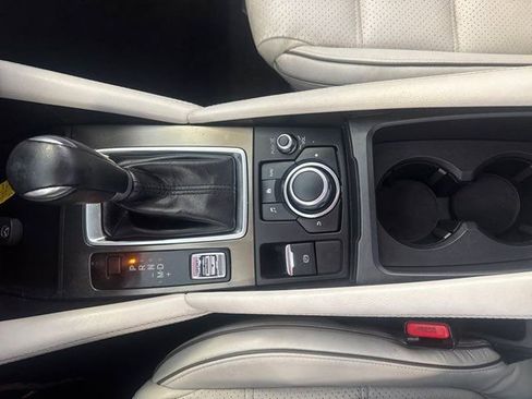 Used 2017 MAZDA MAZDA6 Grand Touring image 18