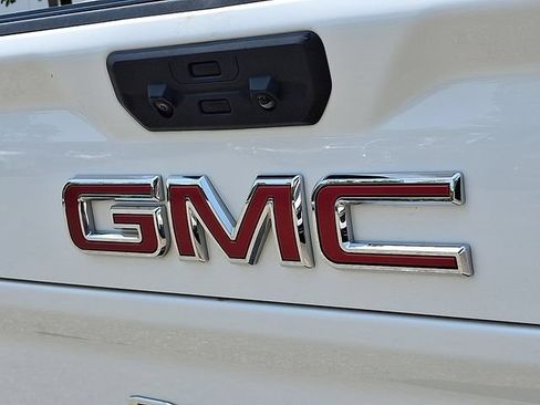 Used 2025 GMC Sierra 2500 SLT w/ SLT Premium Package AWD/4WD image 29