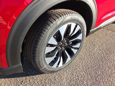 New 2026 Ford Explorer Platinum w/ LUX Leather Package image 15