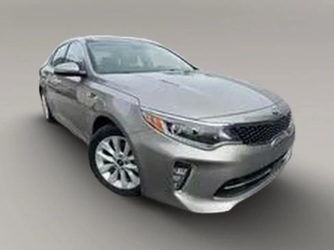 Used 2018 Kia Optima EX w/ Technology Package FWD image 12