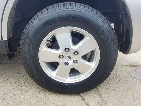 Used 2012 Ford Escape XLT image 42