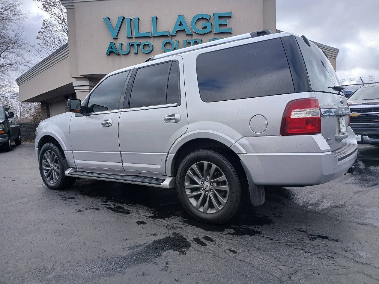Used 2016 Ford Expedition Limited AWD/4WD image 6