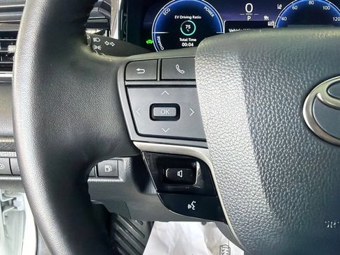 Used 2026 Toyota Camry XSE FWD image 25