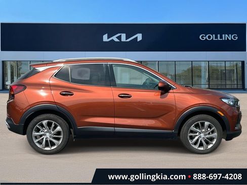 Used 2021 Buick Encore GX Essence w/ Experience Buick Package AWD/4WD image 2