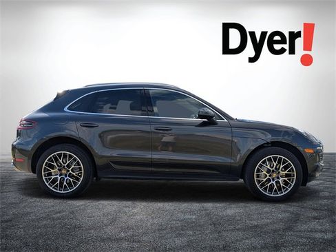 Used 2017 Porsche Macan S image 2