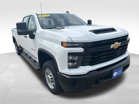 Used 2025 Chevrolet Silverado 2500 W/T image 10