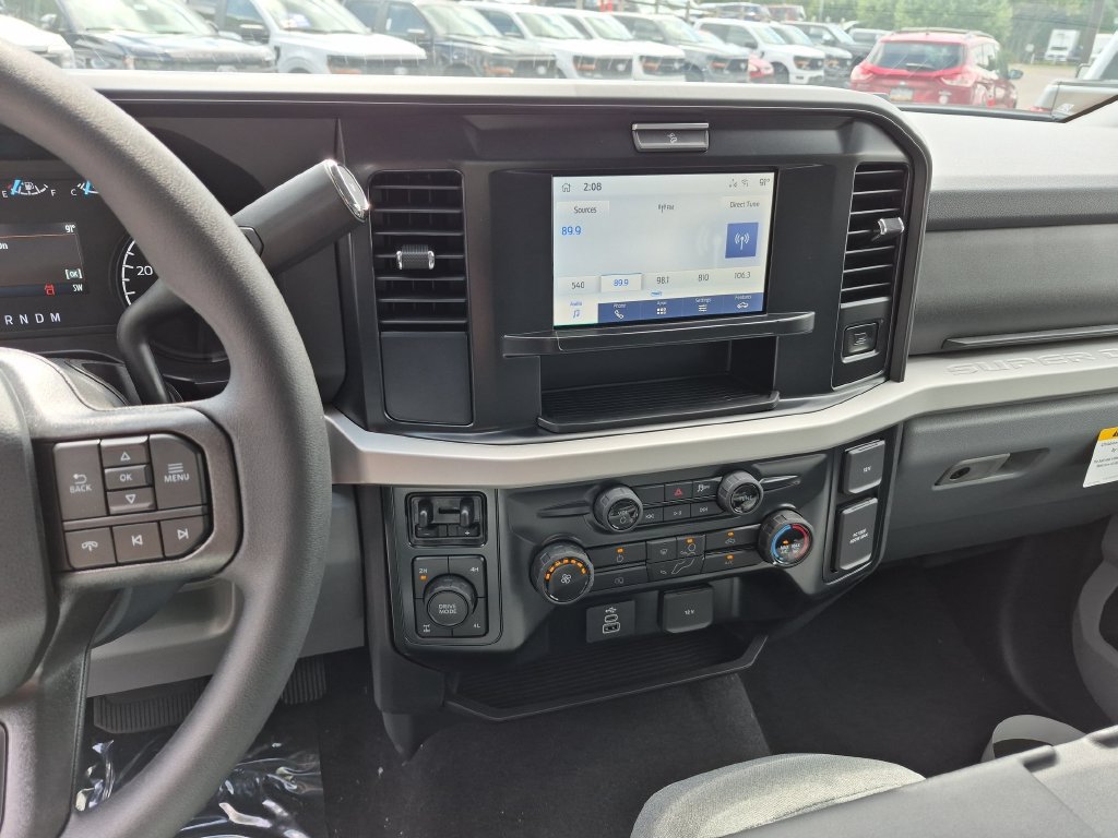 New 2026 Ford F250 XLT w/ FX4 Off-Road Package AWD/4WD image 23
