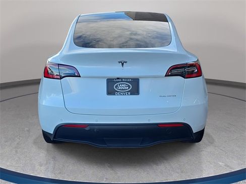 Used 2021 Tesla Model Y Long Range image 7