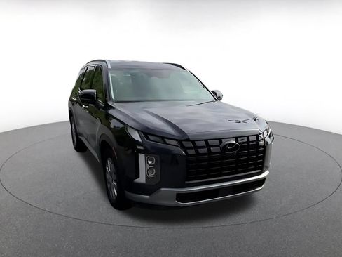 Used 2025 Hyundai Palisade SEL FWD image 3