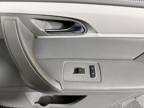 Used 2017 Chevrolet Traverse LS image 29