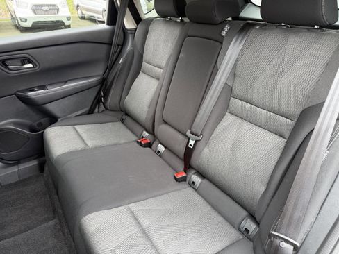 Used 2025 Nissan Rogue SV image 16