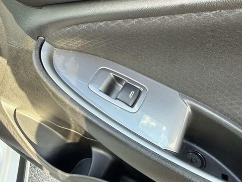 Used 2023 Chevrolet Malibu LT FWD image 30