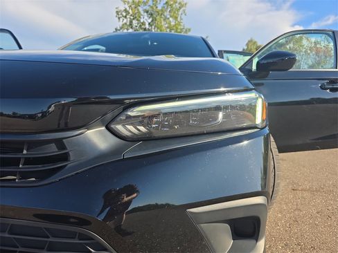 Used 2022 Honda Civic Sport image 29