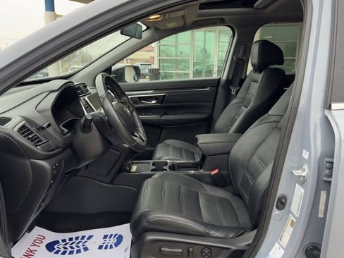Used 2022 Honda CR-V Touring image 11