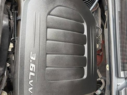 Used 2012 Dodge Grand Caravan SE image 11